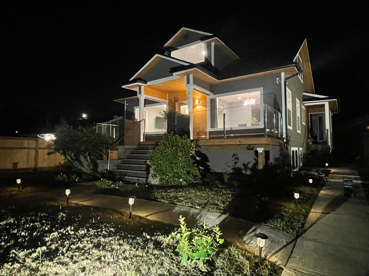 Green Lake 1St Line Home A With Central Air Conditioners Seattle Exteriör bild